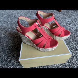 Micheal kors wedge sandals